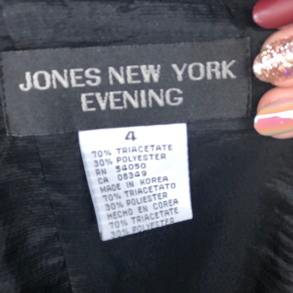 Full length Jones New York Evening Wear dress. - Picture 3 of 3